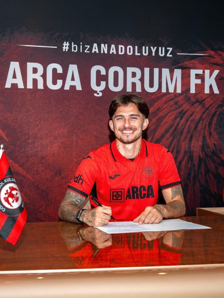 Çorum FK Transferde Bombayı Patlattı: Berat Ayberk Özdemir Kırmızı-Siyahlı Formayı Giydi!