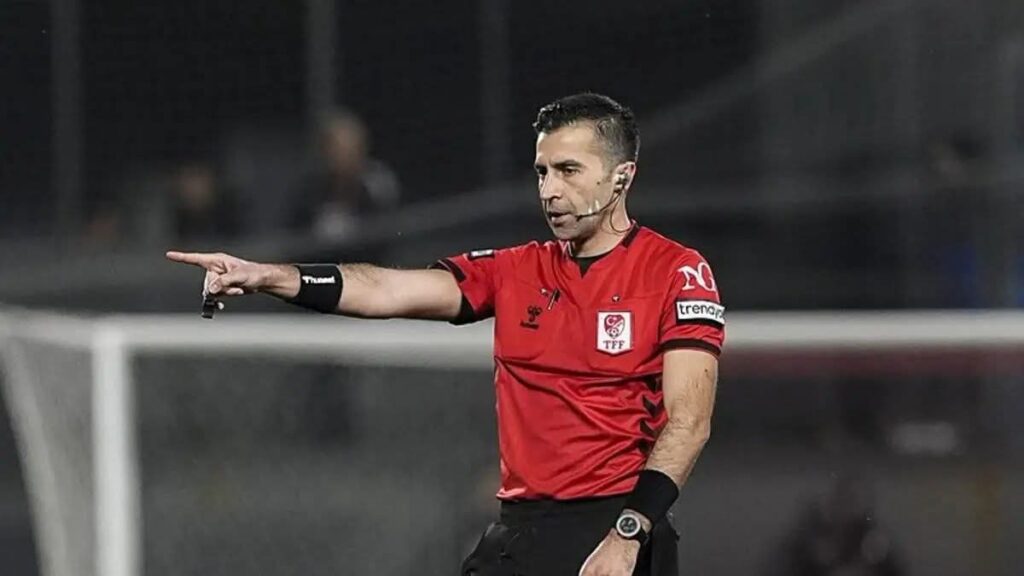 arca-corum-fk-caykur-rizespor-macinin-hakemi-davut-dakul-celik
